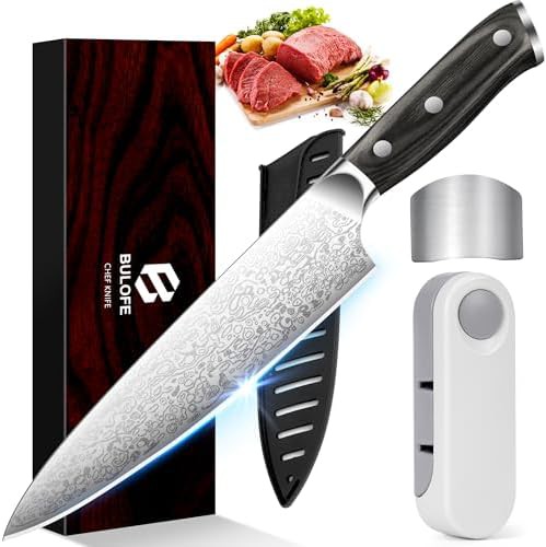 Chef knife with sharpener and guard